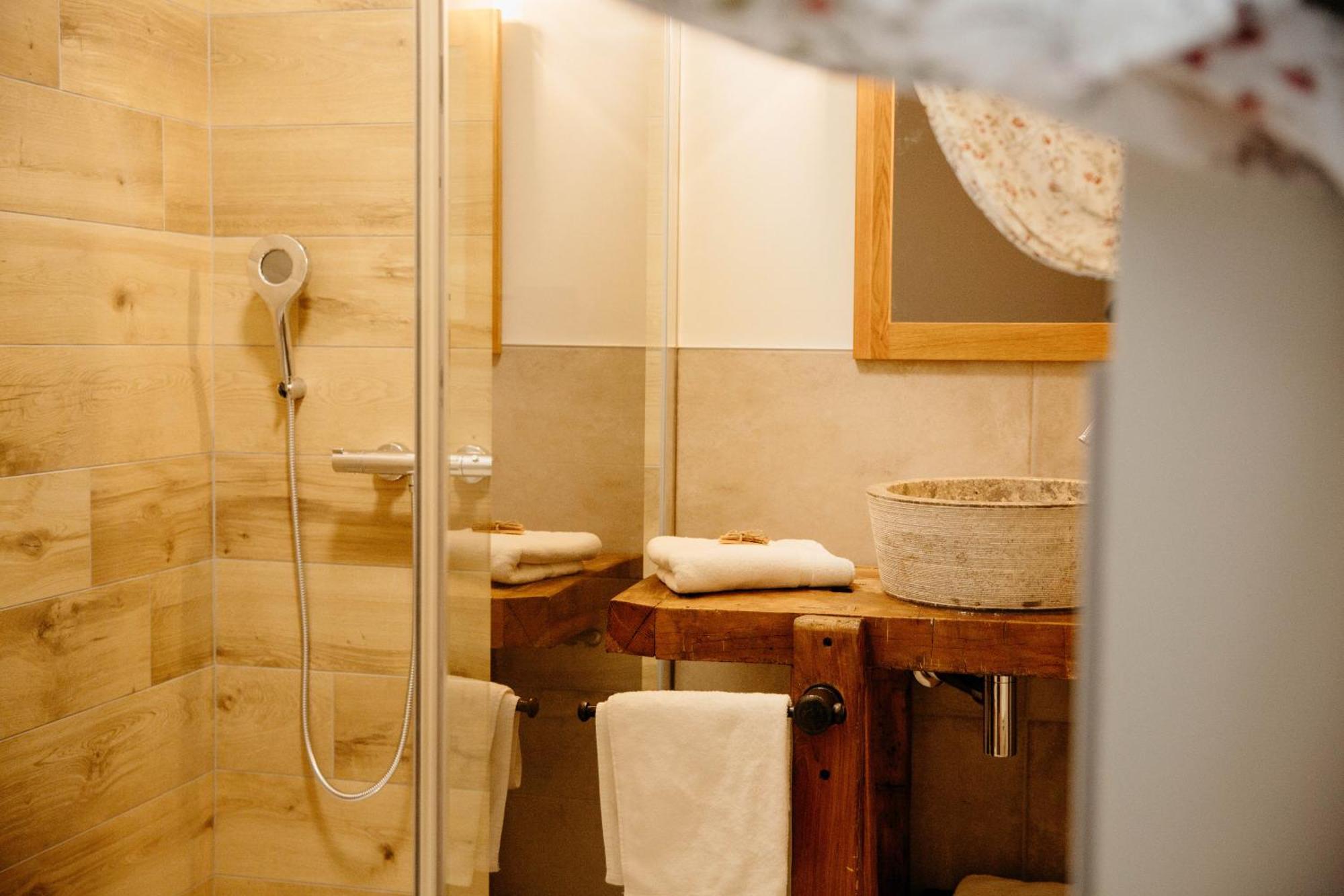 Hotel Les Bucoliques De La Noe à Goven Extérieur photo